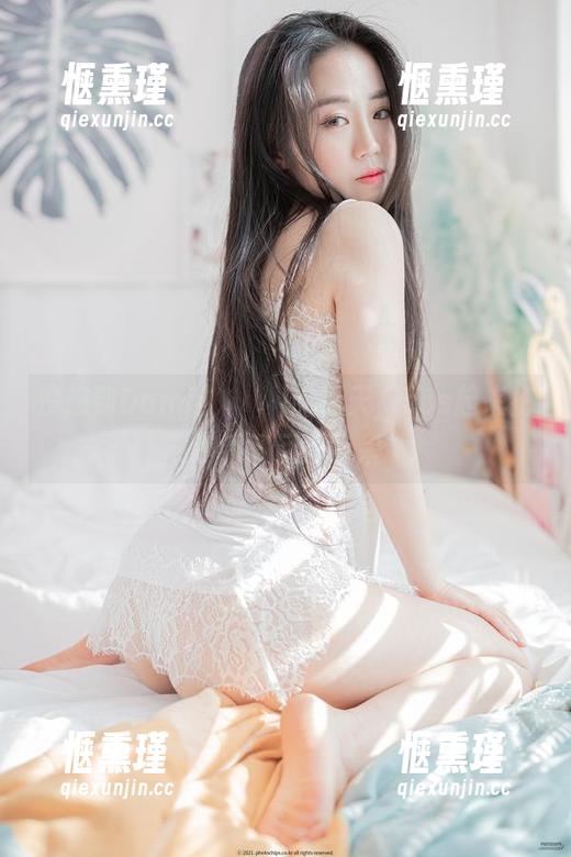 没想到Dami(퀸다미)的夏天，cos起来把我看得目瞪口呆