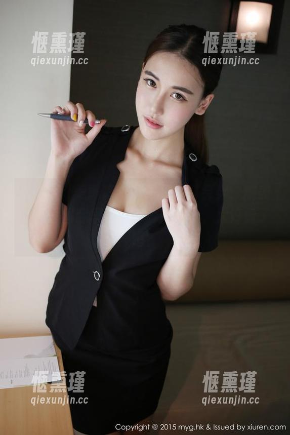 MyGirl美媛馆 - 这牛仔裤真会穿，糯美子的原图我早就想下载留念了，太好看了吧？