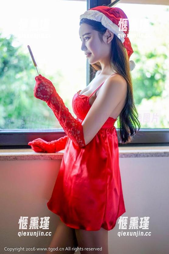 QingDouKe青豆客 - 程彤颜的白色图片，私拍也可以不那么“清新”的吧。