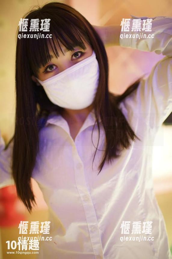 ROSI口罩 ROSI图集:白色丝袜在细腻中若隐若现的诱惑,总让人停下脚步