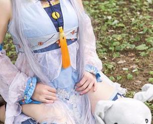 TouTiao头条女神 – 哦，娜露在比基尼的写真照里那种自然又迷人的状态，快给我壁纸一张！