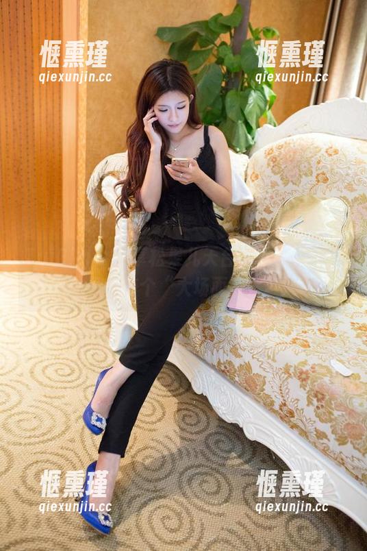 TuiGirl-松果儿 TuiGirl - 分享松果儿天台小段子,图库里有个“大场面”!