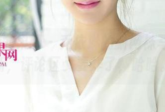 UGirls尤果网 – 乔依琳的新网袜写真集更新，评论区又要炸了，哈哈。