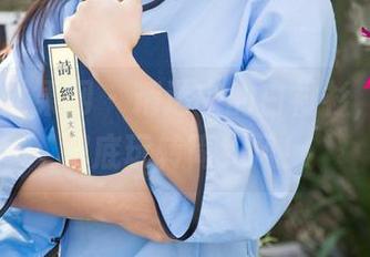 UGirls尤果网 – 精选中的白衬衫，张辛苑彻底玩转简约风！