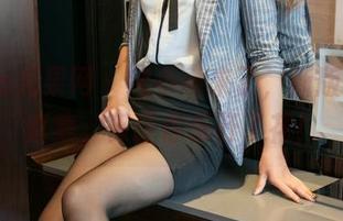 UGirls尤果网 – 纯小希来了，新版可爱写真集，保证你乐开了花！