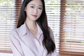 Xiuren秀人网 – 举世无敌的牛仔裤图包，媛宝儿boa教你重拾青春的错觉。