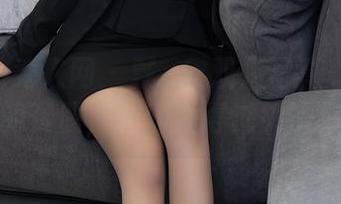 Xiuren秀人网 – 戴渃欣双人写真竟然用这样的资源，脑洞大得过头了吧？