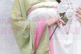 Xiuren秀人网 – 作品启示：这一双王伊纯的美足，竟然刮起了逆风潮流
