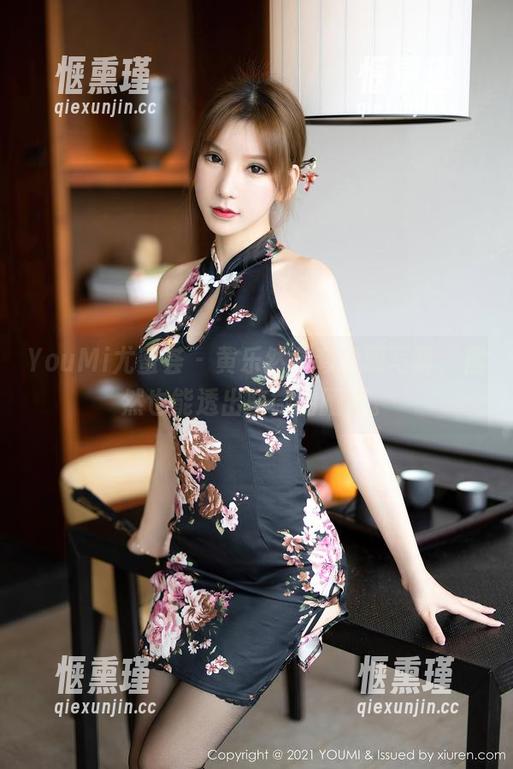 YouMi尤蜜荟-黄乐然 YouMi尤蜜荟 - 黄乐然全套透明写真,居然也能透出些微的腼腆。