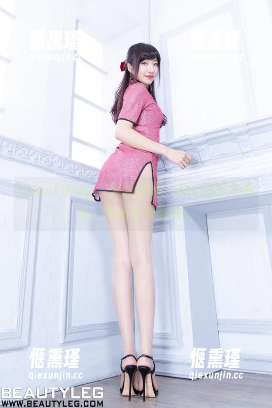 beautyleg - 最新图册，Una的修女造型，超出你的想象。
