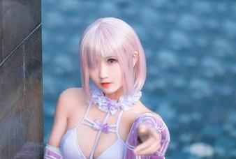 白裙三度69出品，真想把这作品一直盯着不放。
