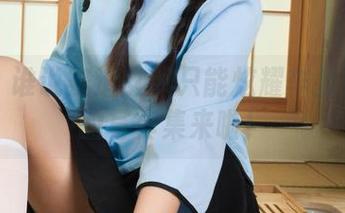 丽柜 – 谁说赛道女郎只能炫耀车技？安娜的写真集来啦！