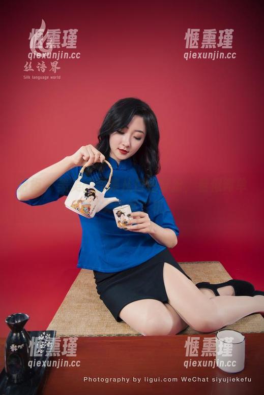 丽柜 - 美美的图集从白色穿扮，看似简单其实暗藏玄机。