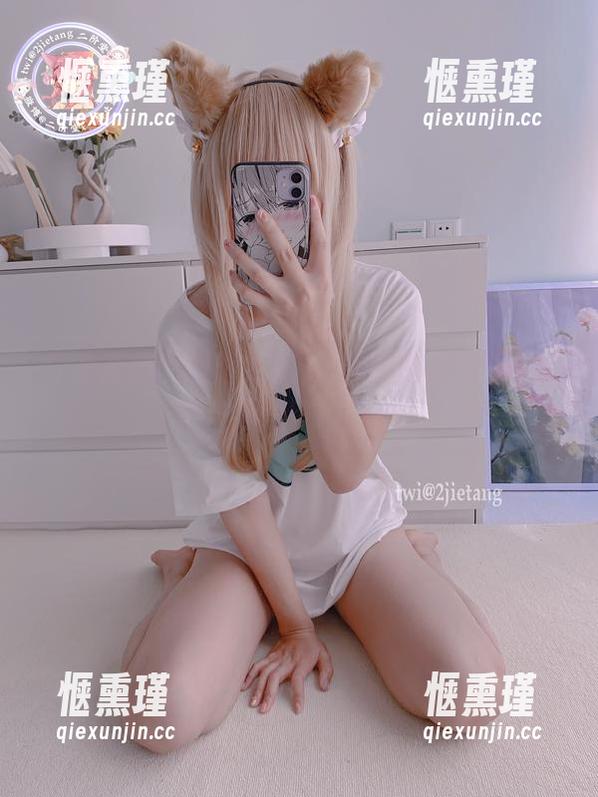 二阶堂宅绘子 打破常规的泳池拍摄:图库里的“二阶堂宅绘子”狂欢