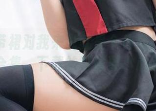 红色吊带裙对我来说就是个传奇！兔玩映画合集，下载的时候要小心哦！