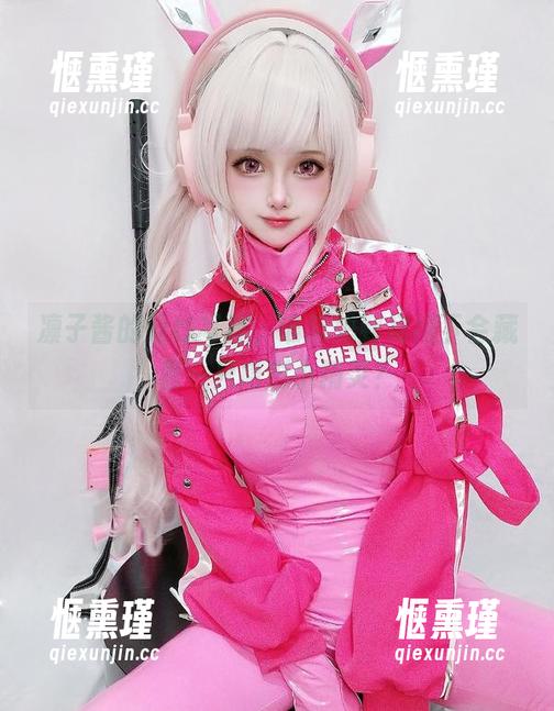 凛子酱 凛子酱的婚纱写真,谁能想到裙摆下会藏着一只隐形小精灵?