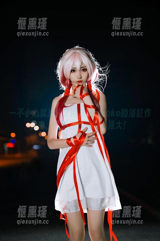 南桃Momoko 一不小心就掉进了南桃Momoko的浴缸作品中,这资源的魅力太强大!