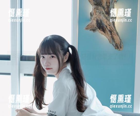 可可小白兔 当可可小白兔穿上秘书装,她把福利也带来了哦!