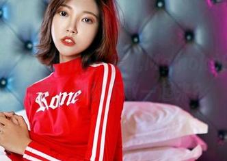 嗲囡囡 – 运动ing！芷儿Momoko的写真合集，你敢不敢一起来？