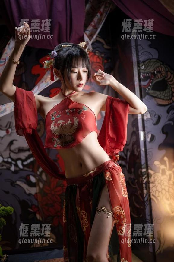 坏露露香宝 套装变了,坏露露香宝却始终保持…这种独特的野性