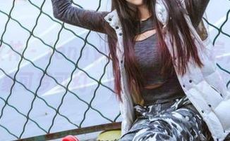 头条女神 – JennyR带你进入私房，御姐形象可梦可幻，让人不想停下来。