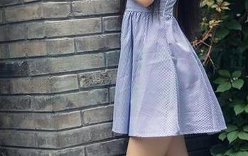 头条女神 – 乔安的定制套装，看了让人想上去试试…但没胆。