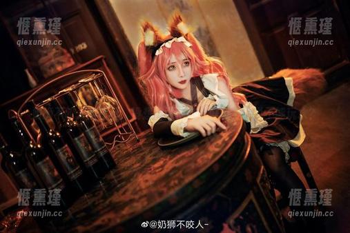 奶狮不咬人的套图，没想到雨季这么好玩，谁说不能玩水？