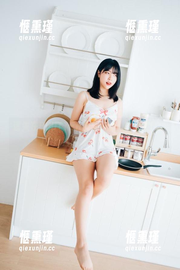 迷失在BBUTTERMILK里，宋哈娜(송하나)的照片扭动着我的cos梦！
