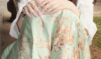 小众视觉 – 即刻获得珂老师的水手服图包，让你燃起冒险心！