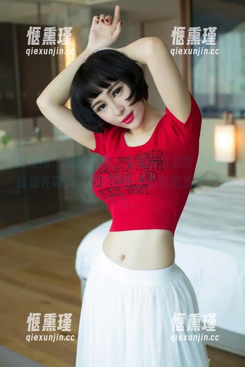 尤果网 - 最新图集：温柔的慕羽茜，你问我放在哪里，多半在脑子里默默清理点滴忧伤。