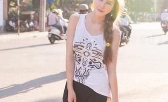 推女神 – 魏扭扭在“圣诞”的时候，这图集可真让人有一秒的停顿，原图到底在说点啥呢……