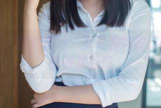 推女郎 – 图库精选：黄可和她的难以忽视的裸足存在