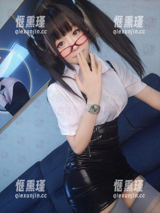 摇摇乐yoyo 摇摇乐yoyo的私拍合集:小清新?别逗了,我应该叫“晕乎乎”。