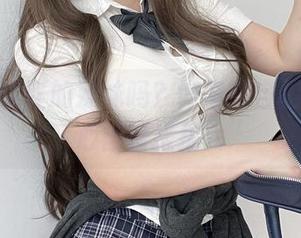 这是依酱吖的妹妹吗？好奇的自拍合集，心里暗搓搓。