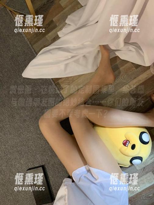 微密圈 - 在桃脱了的定制图集里，综艺感与微信朋友圈的绝妙结合……你们的朋友圈要不要考虑一下？