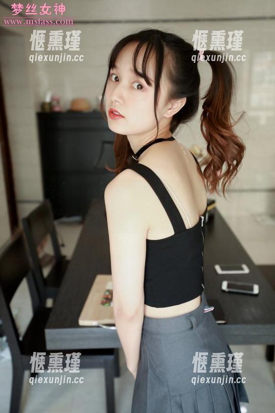 梦丝女神 - 小牛仔的裤里丝，谁能想象雨晨拍得这么“随意”？值得一看！