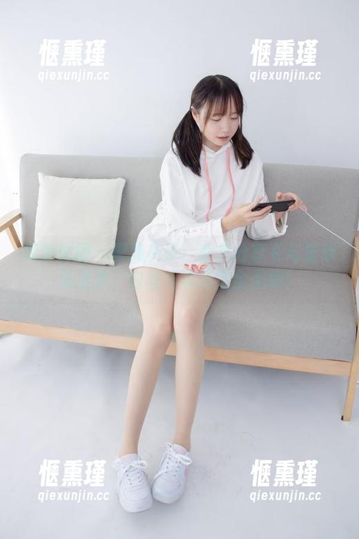 森萝财团 - 聚焦卉子：合集分享《与篮球无关》，白丝与球场完全无缘！