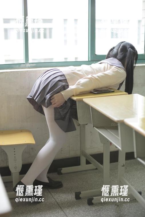 森萝财团 森萝财团的白丝绝对写真,天哪,竟然让我想起某些事儿……