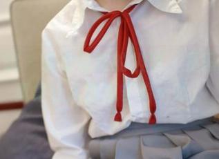 模范学院 – 毛衣穿搭的极致，吴思晚的写真集让人再想多看一眼。