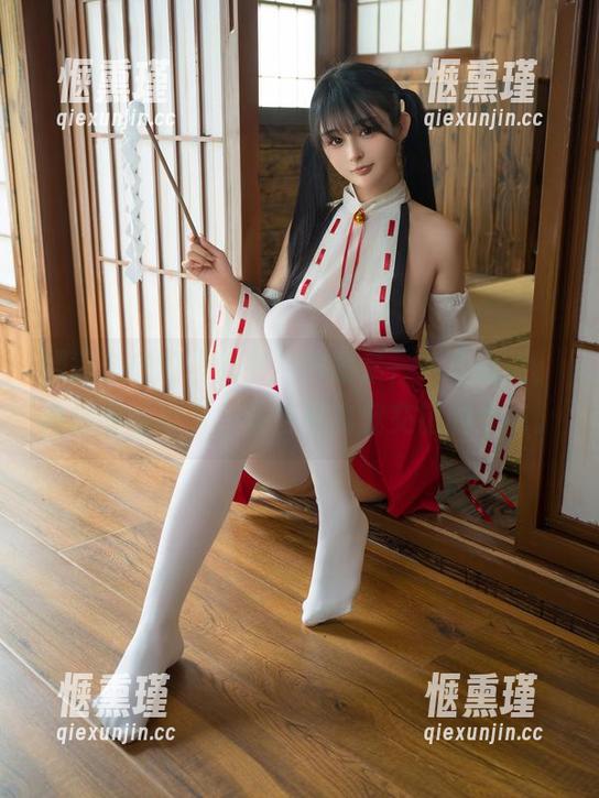 樱井宁宁的“秘书”作品集，下载随意，内容有点神奇，期待和你我交错的火花。