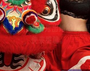 爱尤物 – 来了，歆瑶秀出她的JK原图分享，快来瞧瞧。