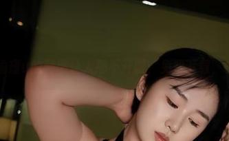 微密圈 – 瑜瑾u的制服让人挪不开眼，免费下载，快来试试！