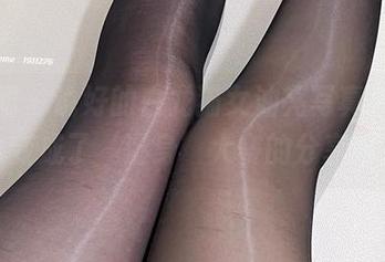 微密圈 – 说好的白龙猫女油亮写真集，怎么变成了‘湿身’大赛的分享呢？
