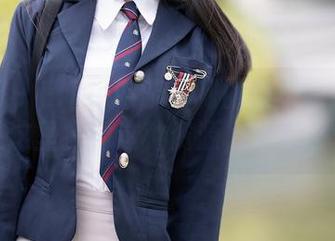秀人网 – Elise谭晓彤制服图集：我居然能在这里找到这种资源，算我服气！