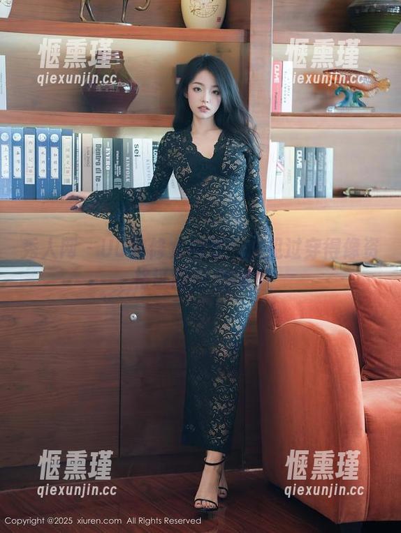 秀人网 - UU酱修女图集：你见过穿得像资格证的修女吗？