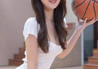 秀人网 – 挑战水面效果！刘娅希的浴缸图包，假装浸泡在美丽里。
