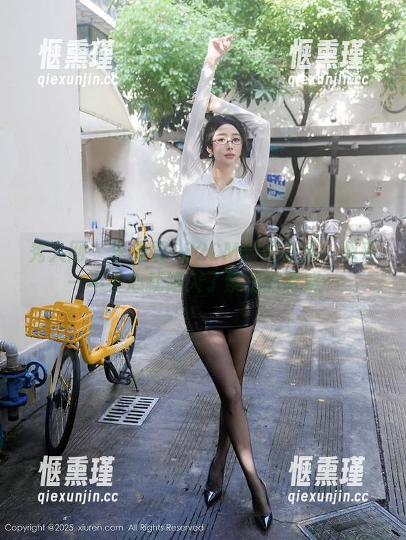 秀人网-李雅柔182CM 秀人网 - 李雅柔182CM豹纹合集:似乎一不小心就陷入了禁忌的诱惑…