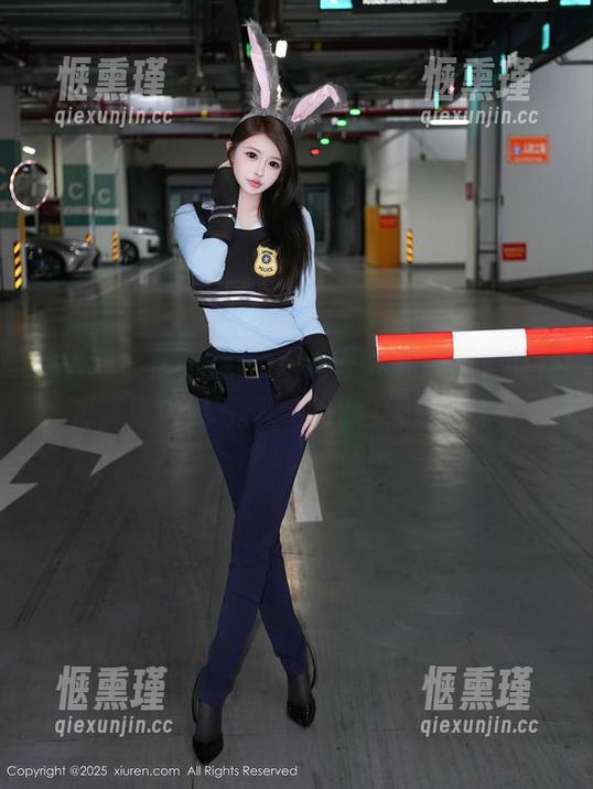 秀人网-陈梵妮Fanny 秀人网 - 陈梵妮Fanny正式开启万圣节特辑,看这组写真,壁纸白嫖党快来!