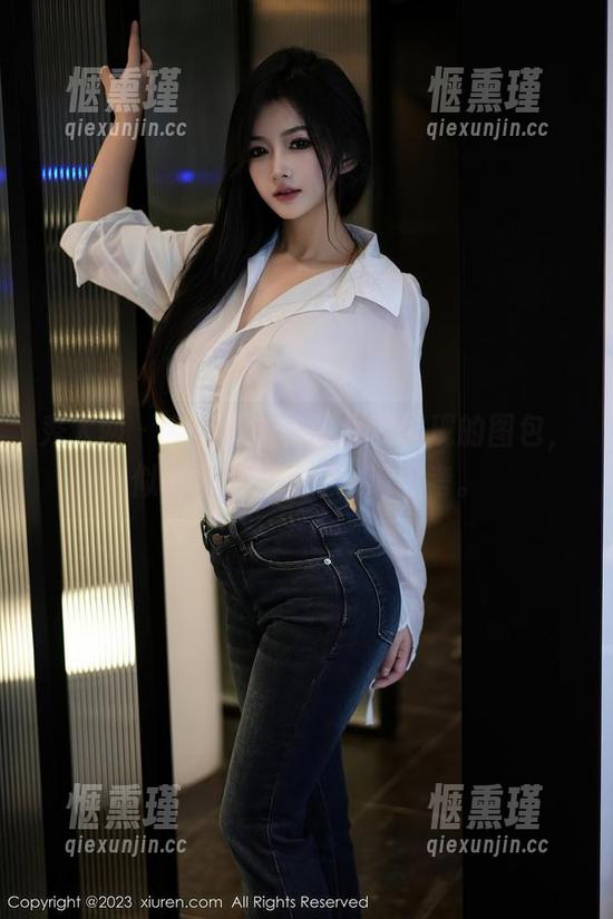 秀人网-陈舒羽 秀人网 - 全套制服,陈舒羽展现的图包,似乎每一寸都在邀请思考。
