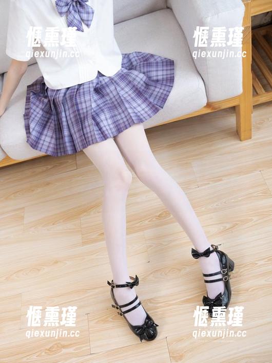 紧急企划-小恩 紧急企划 - 小恩厚白丝+美图合集,让我一秒钟变成了喜欢搜集丝滑东西的奇怪人。